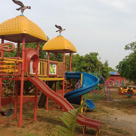 Prathamesh Resort Murūd Exteriér fotografie